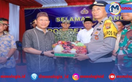 Bupati Qudrotul Ikhwan Tinjau Posko Mudik Idul Fitri 1447 H, Sekaligus Salurkan Bantuan Korban Puting Beliung di Banjaragung