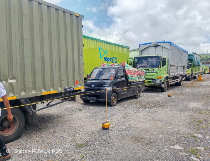 Larangan Dicabut, Truk Membludak di Bakauheni