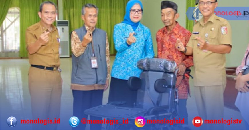 Ratusan Warga Tulangbawang Terima Bantuan Kemensos