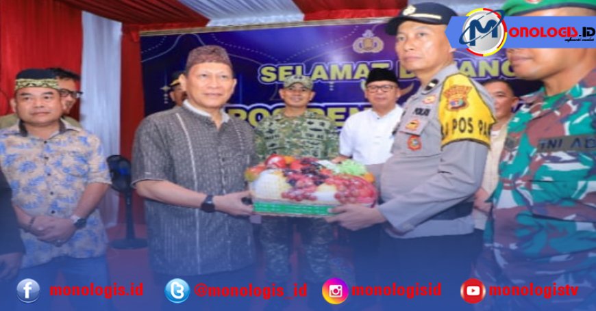 Bupati Qudrotul Ikhwan Tinjau Posko Mudik Idul Fitri 1447 H, Sekaligus Salurkan Bantuan Korban Puting Beliung di Banjaragung