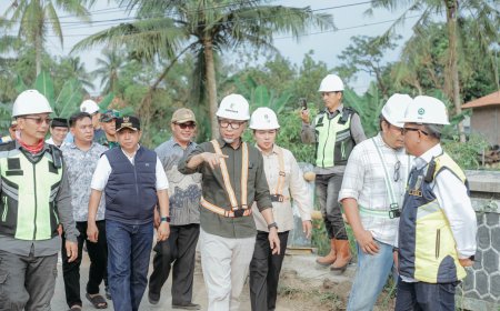 Mirza Turun, Jalan Rusak Dibongkar