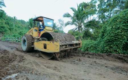 Pemprov Lampung Percepat Perbaikan Jalan Menuju Teluk Kiluan