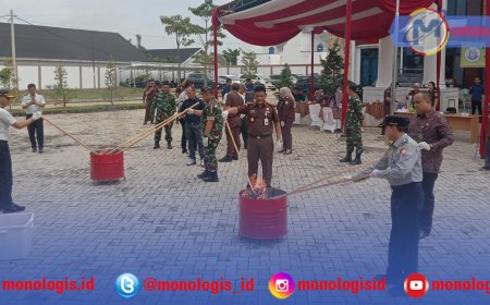 Kejari Tubaba Musnahkan Barang Bukti 32 Perkara