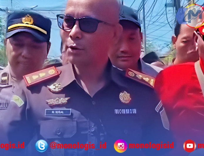 Kajari Sampang Kawal Massa ke Sidang