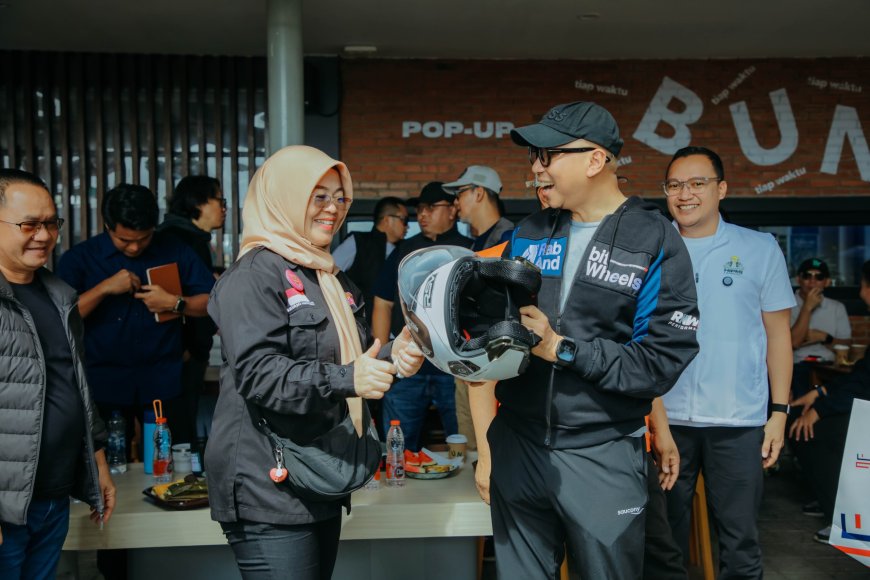 Mirza Beber Jalan Rusak dan HIV