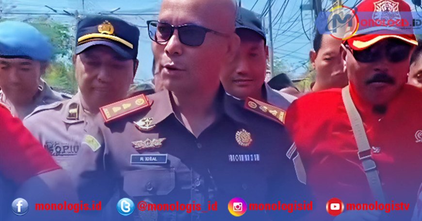 Kajari Sampang Kawal Massa ke Sidang