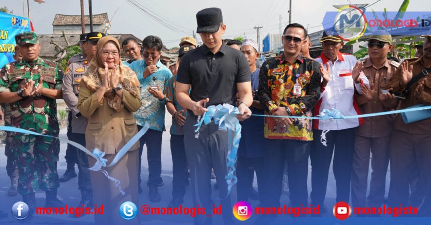 Egi Resmikan Jalan Desa, Ekonomi Palas Digenjot