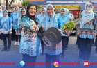 Eva Dwiana Bagikan Mobil Baru untuk 31 Kepala Puskesmas
