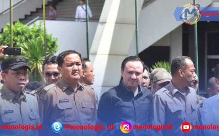 DPRD Lampung Temui Massa Aksi Hardiknas