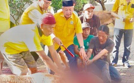 Golkar Lampung Sembelih 65 Hewan Kurban