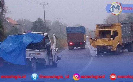 Gran Max Adu Kambing dengan Truk, 1 Tewas