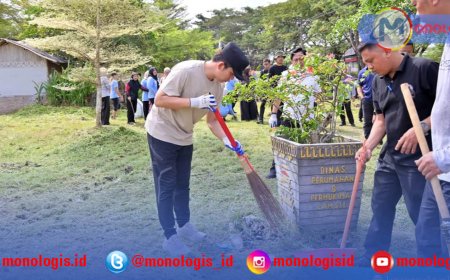 Bupati Egi Turun Pungut Sampah