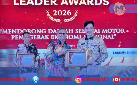 Bupati Lamsel Raih Disway Regional Leader Award
