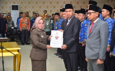 Pemkab Mesuji Rotasi 17 ASN, Elfianah Tekankan Profesionalisme dan Integritas