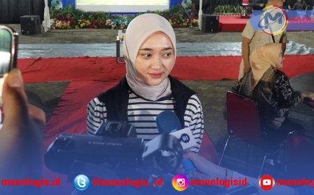 Jihan Nobar Piala Dunia Bersama Warga