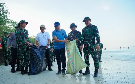 Mirza Ajak Warga Jadikan Bersih Pantai Budaya