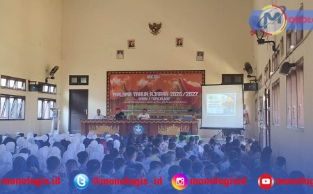 Siswa Baru SMAN 1 Tumijajar Dibekali Bijak Bermedia Sosial