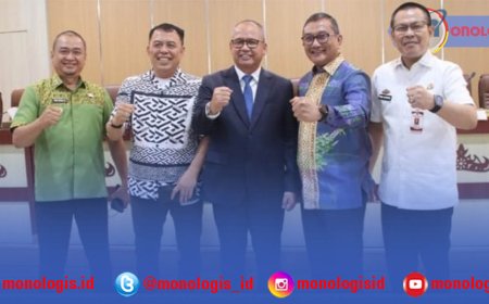 Sekda Tubaba Hadiri Promosi Doktor Sekda Tulangbawang