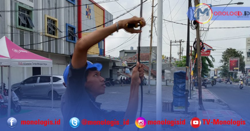 Pemkot  Bandar Lampung Tertibkan Kabel Semrawut
