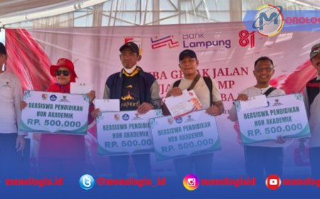 BAZNAS Tubaba Beri Beasiswa 12 Regu Juara Gerak Jalan