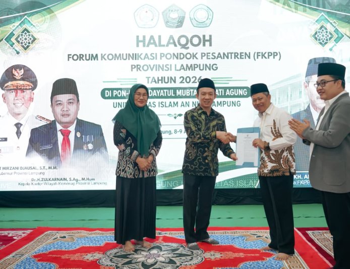 Pemprov Lampung Dorong Pesantren Adaptif Hadapi Era Digital dan AI