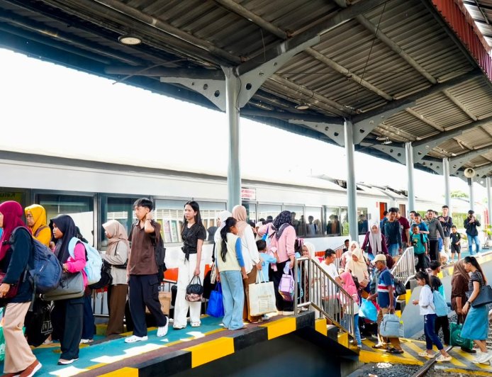 KAI Tanjungkarang Layani 681.352 Pelanggan pada Semester I 2026
