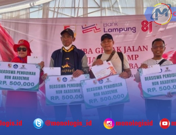 BAZNAS Tubaba Beri Beasiswa 12 Regu Juara Gerak Jalan