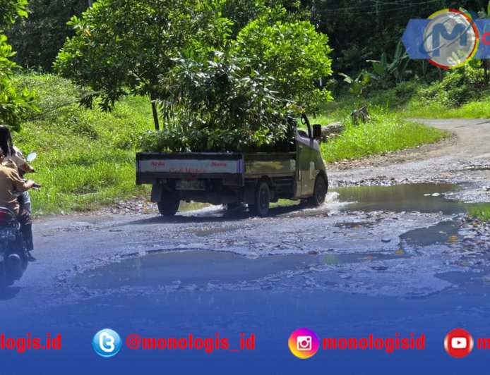LSM PRO RAKYAT: Perbaikan Jalan Way Muli-Rajabasa Jangan Tunggu Bencana