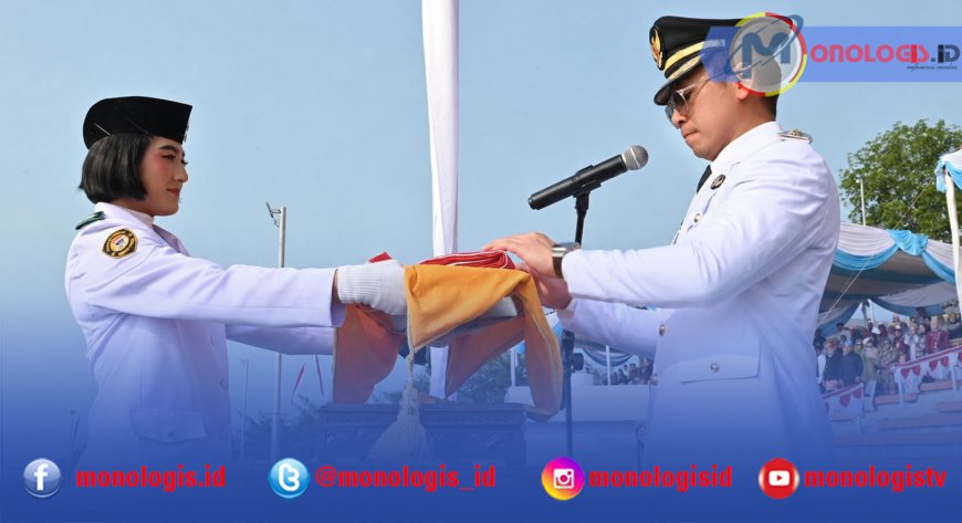 Merah Putih Berkibar di Menara Siger