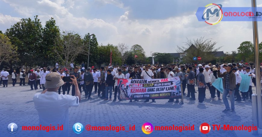 Ratusan Aparatur Tiyuh di Tubaba Demo, Tuntut Siltap 4 Bulan Segera Dibayar