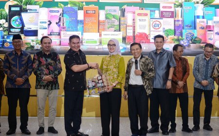 Jihan Dorong Warga Manfaatkan Teknologi untuk Ekonomi