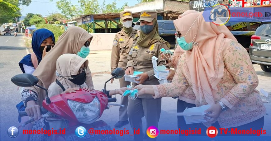 DWP Lampung Selatan Bagikan Masker ke Warga