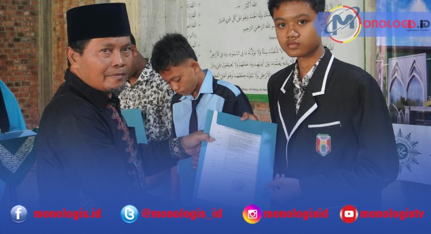 Lazismu Tubaba Salurkan Beasiswa Rp217 Juta untuk 113 Siswa