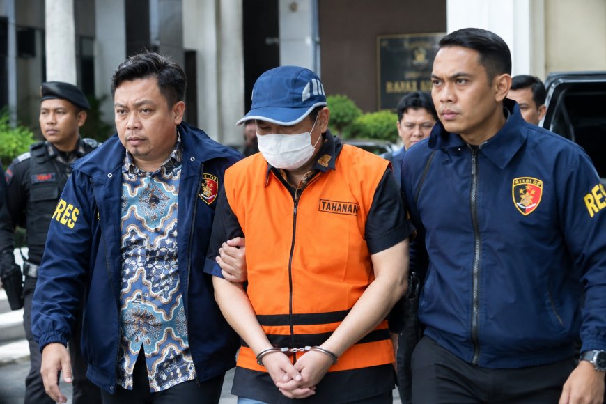 Sekda Lamteng Welly Adiwantra Ditahan Polda Lampung