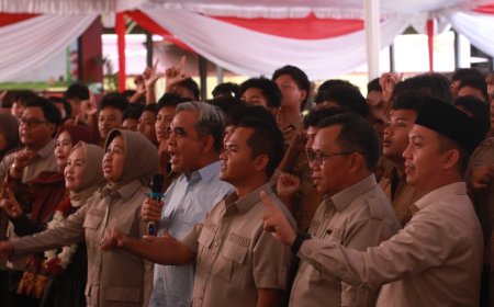 Muzani Apresiasi 300 Prestasi SMA YP Unila