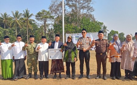 Eva Dwiana Siapkan Beasiswa untuk Santri