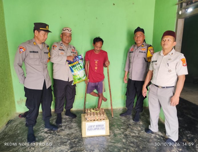Program Jumat Berbagi Polres Lampura Sentuh Hati Warga Kurang Mampu di Lampung Utara