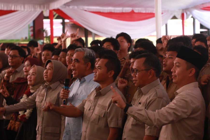 Muzani Apresiasi 300 Prestasi SMA YP Unila