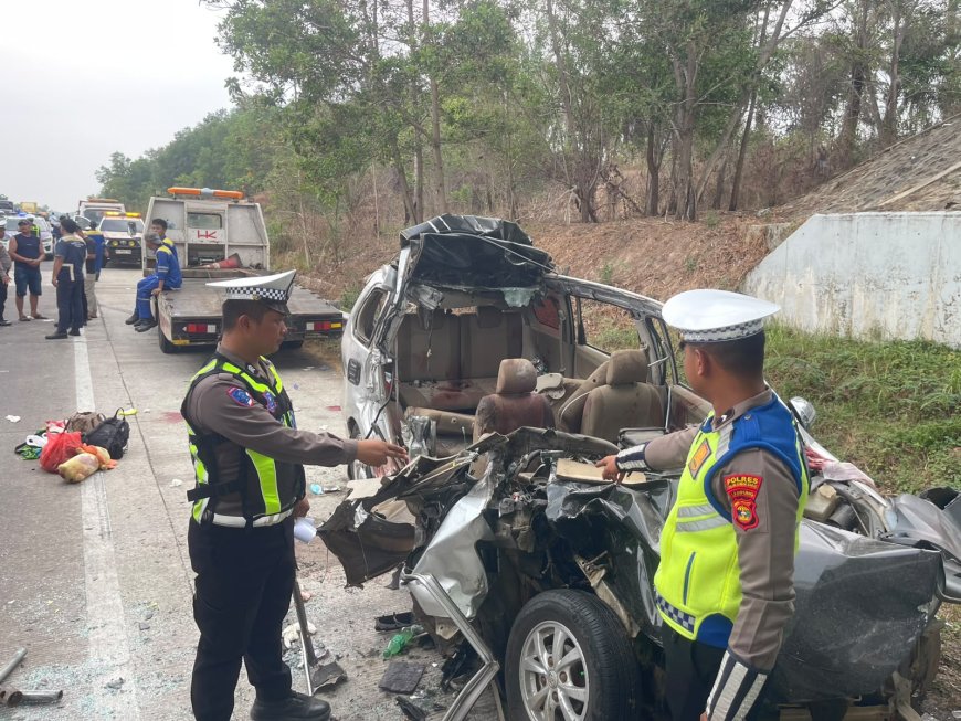 Kecelakaan Maut di Tol Terpeka, 6 Orang Tewas